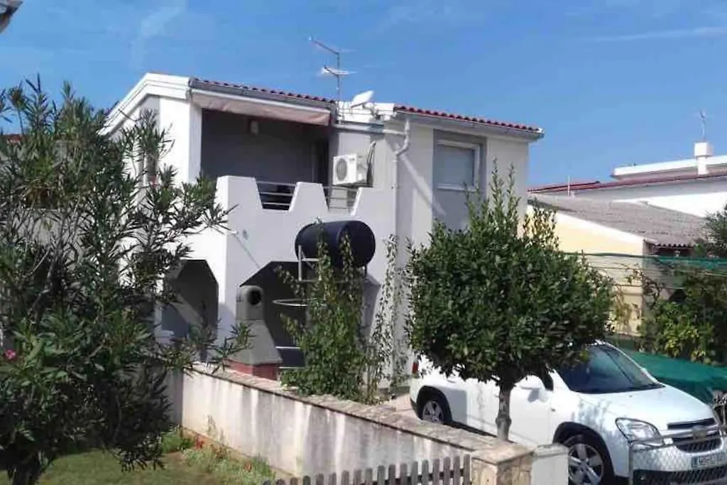 Apartment Mona Vir Croatia