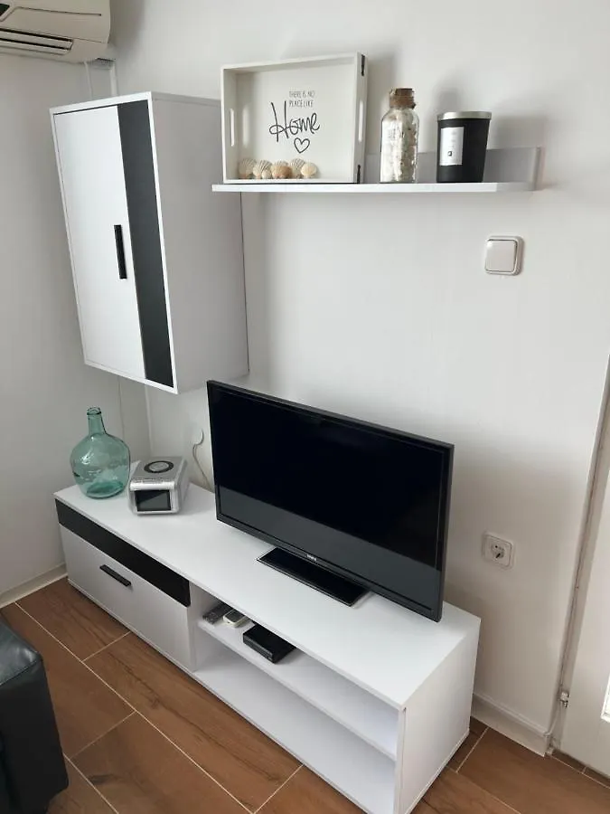 Apartment Mona Vir